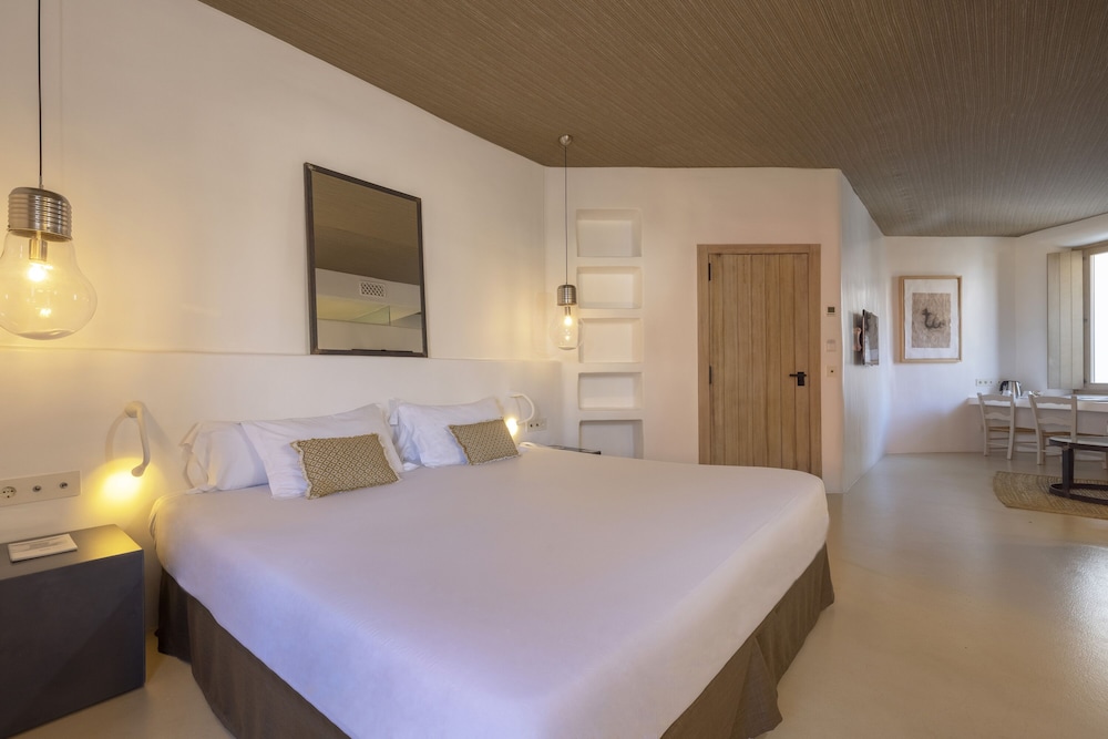 Hm Balanguera Hotel 11/68