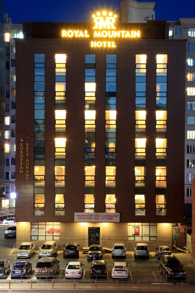 Royal Mountain Hotel 3/50