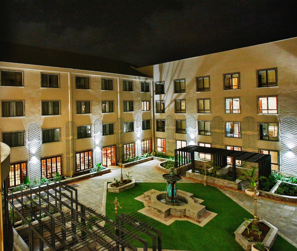 Sarova Woodlands Hotel Spa 42/50