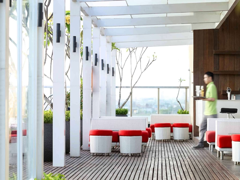 ibis Styles Yogyakarta 8/64