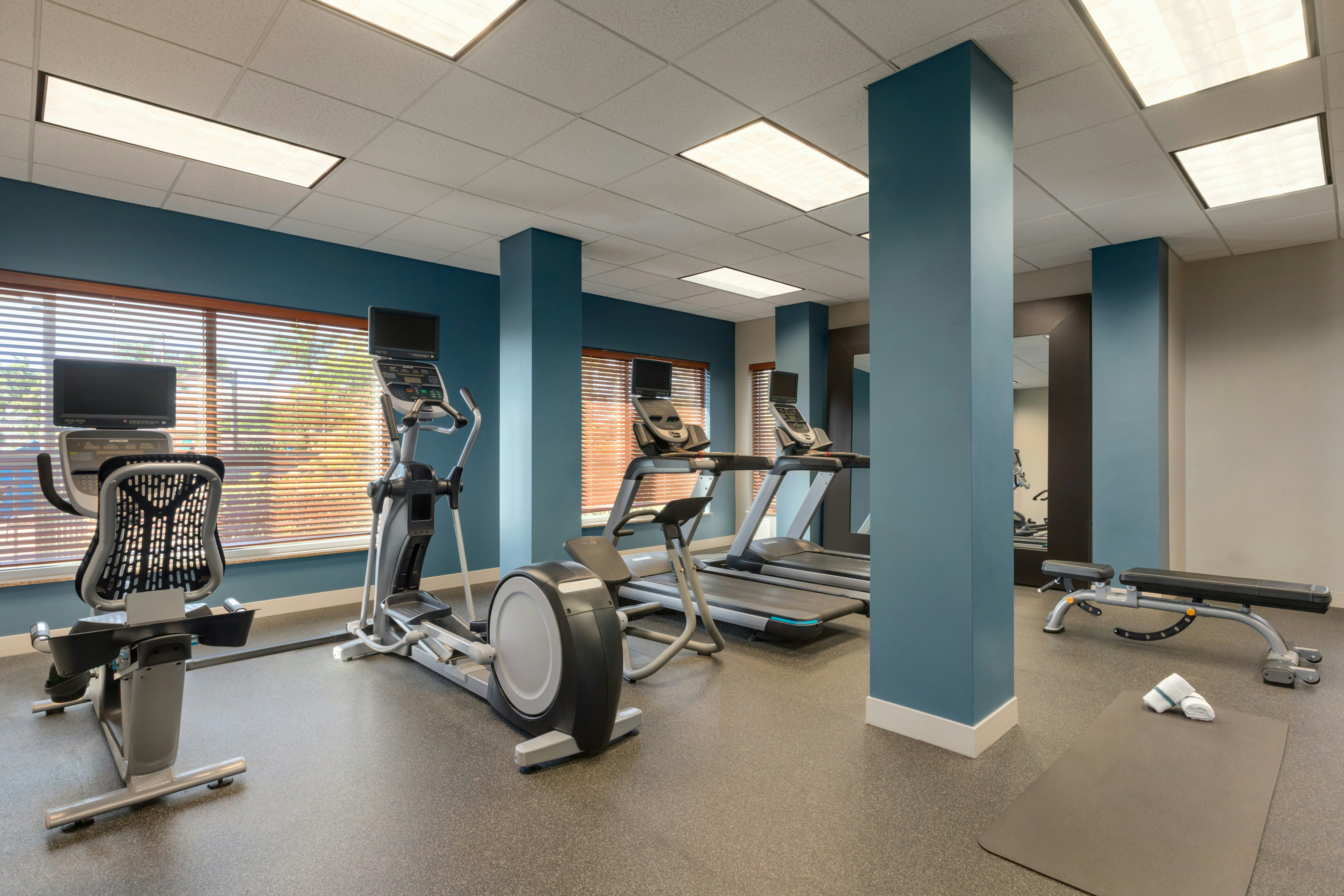 Hilton Garden Inn Fort Myers Airport/FGCU 9/36