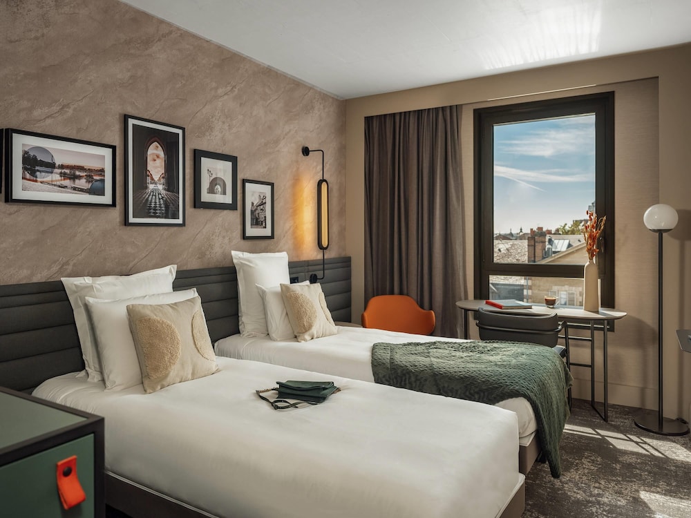 Superior, Twin Beds