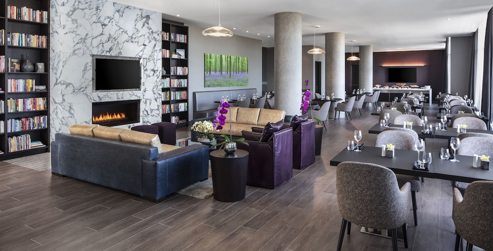 Hotel X Toronto by Library Hotel Collection 58/63