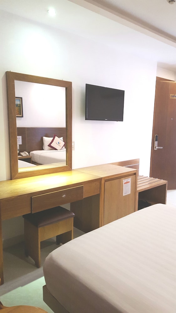 Majestic Star Hotel 30/66