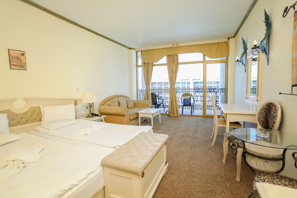 Imperial Palace - All Inclusive 67/165