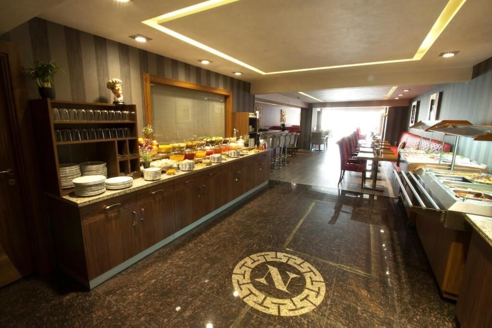 Nanda Hotel 4/63
