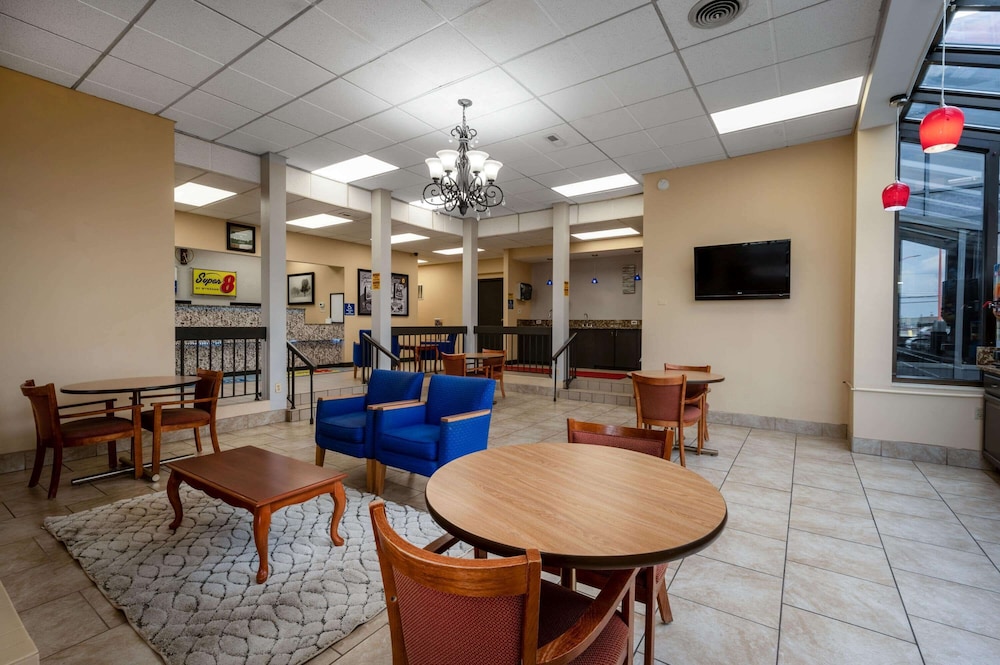 Days Inn by Wyndham Perrysburg 14/24