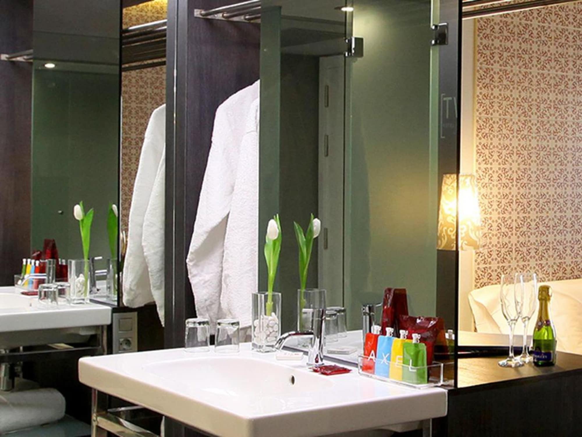 غرفة بريميوم بسريرين منفصلين بغرفة نوم واحدة، TWO Hotel Barcelona by Axel - Adults Only 7/10
