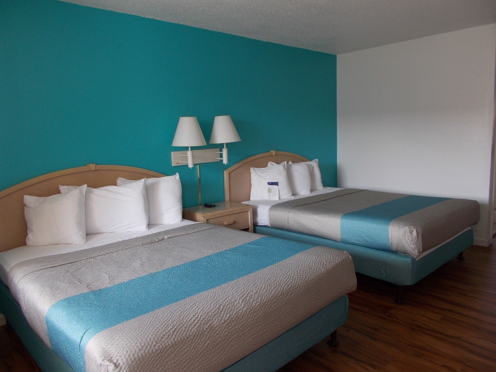 Motel6 Fort Bragg, CA 25/49