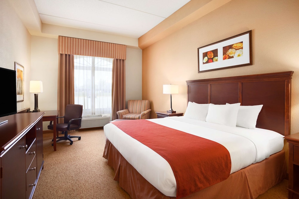 Spark by Hilton California Lexington Park 16/55