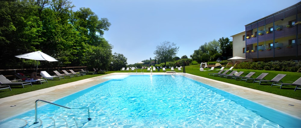 RELAIS LE BETULLE 49/51