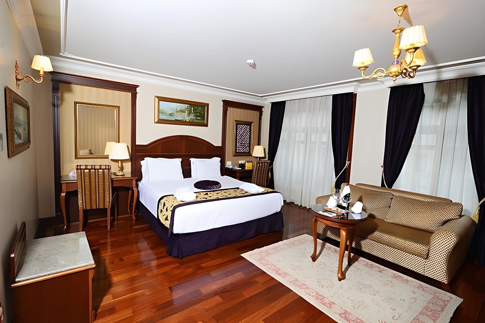 Family Suite, 4 Beds, 2 Double Beds