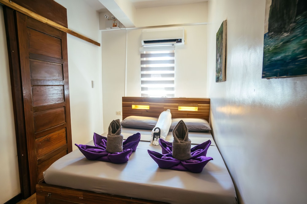 Outpost Beach Hostel - Adults Only 17/57