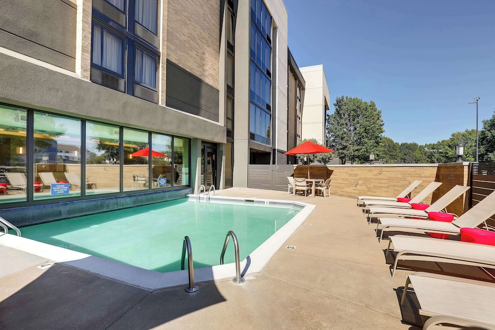 Drury Inn & Suites Charlotte University Place 46/50