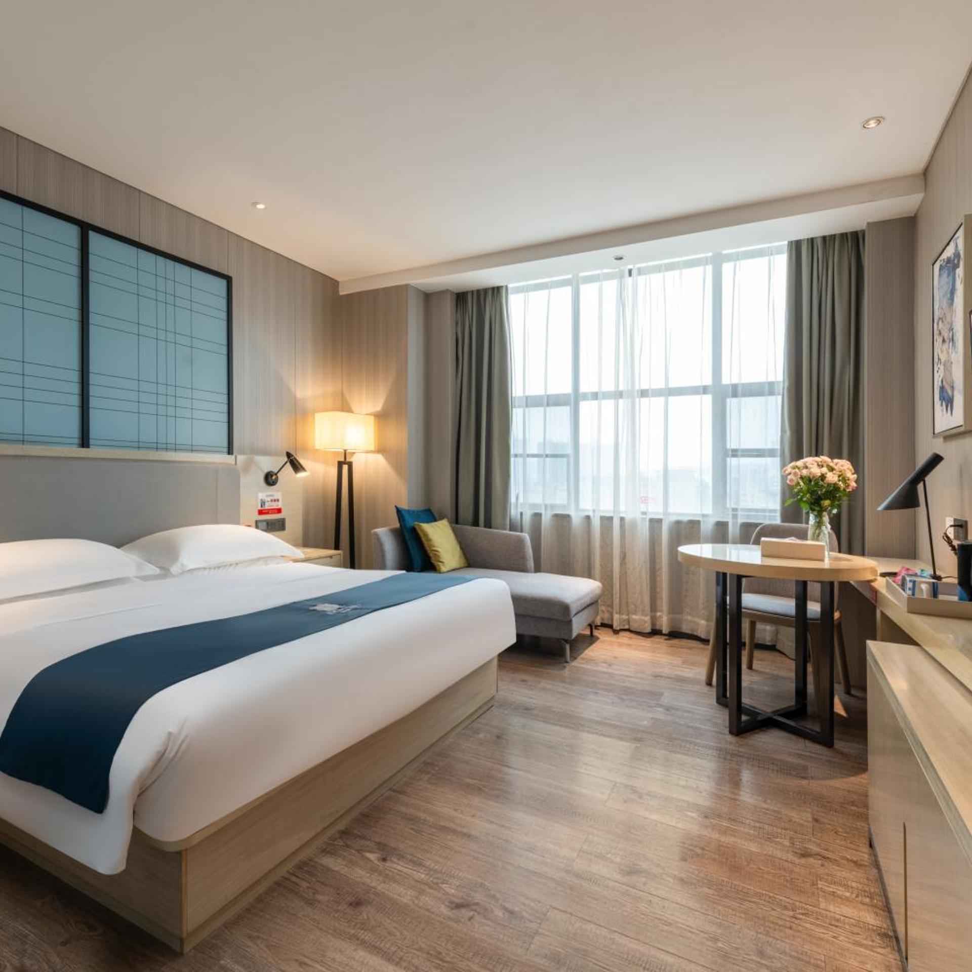 Echarm Hotel( Guangzhou Jiahe Wanggang Metro Station) 2/23