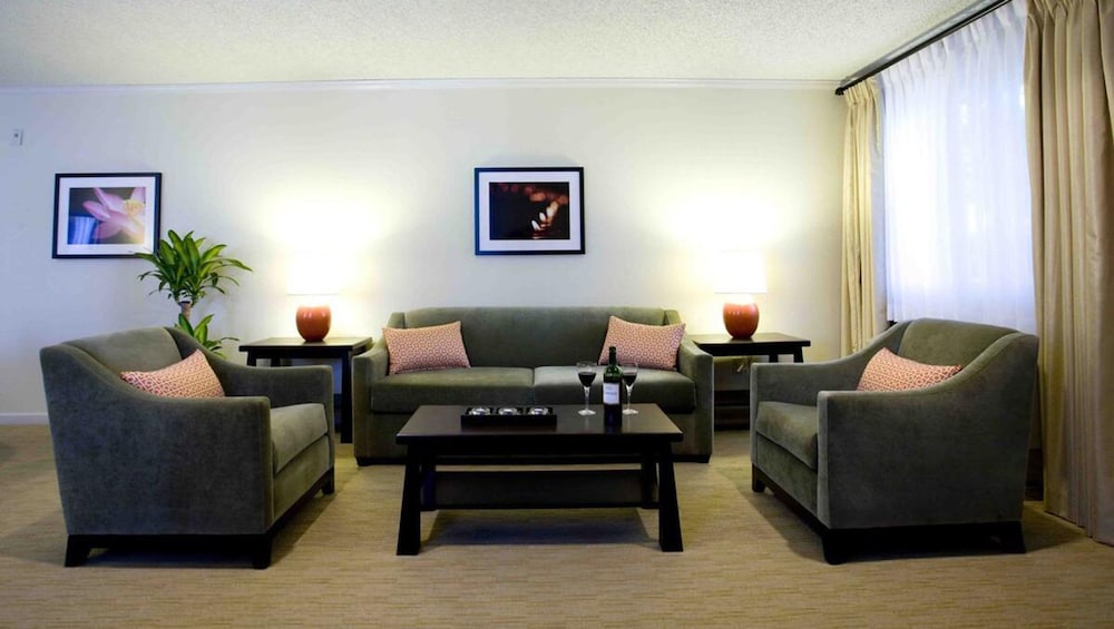 The Zen Hotel 40/58
