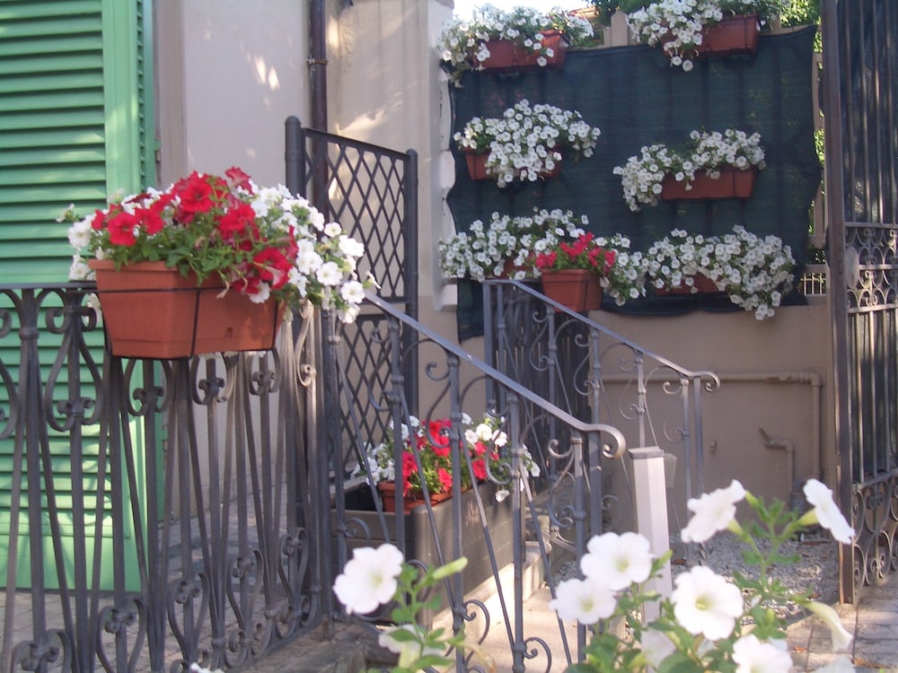 Lucca Relais 4/50