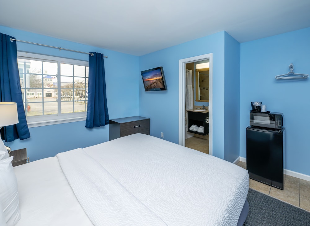Commander Beach House Hotel 14/50