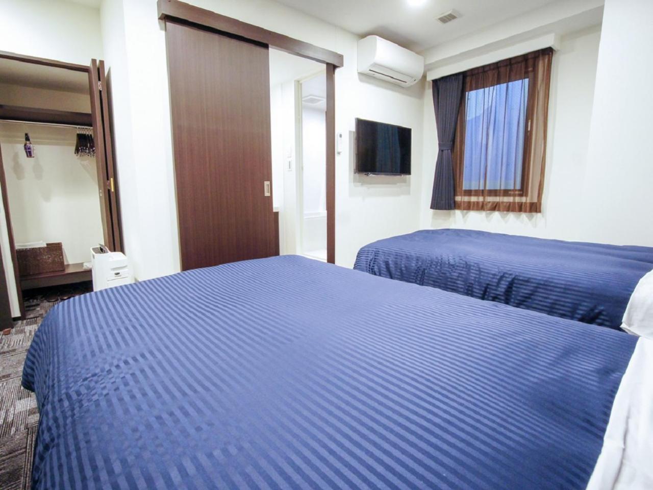 Standard, Twin Beds, Smoking