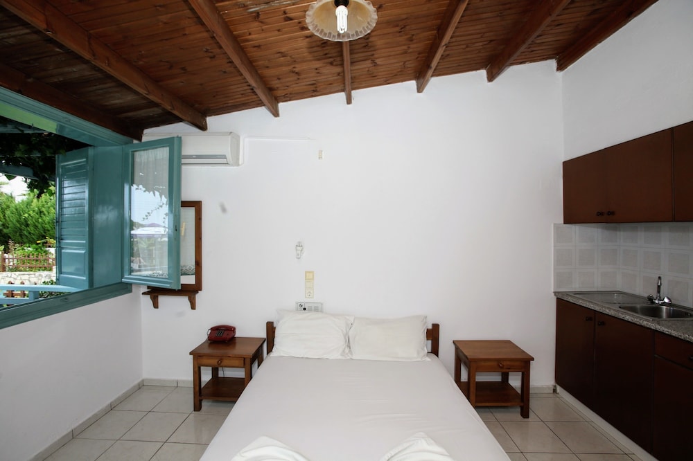 Anatoli Apartments 9/32