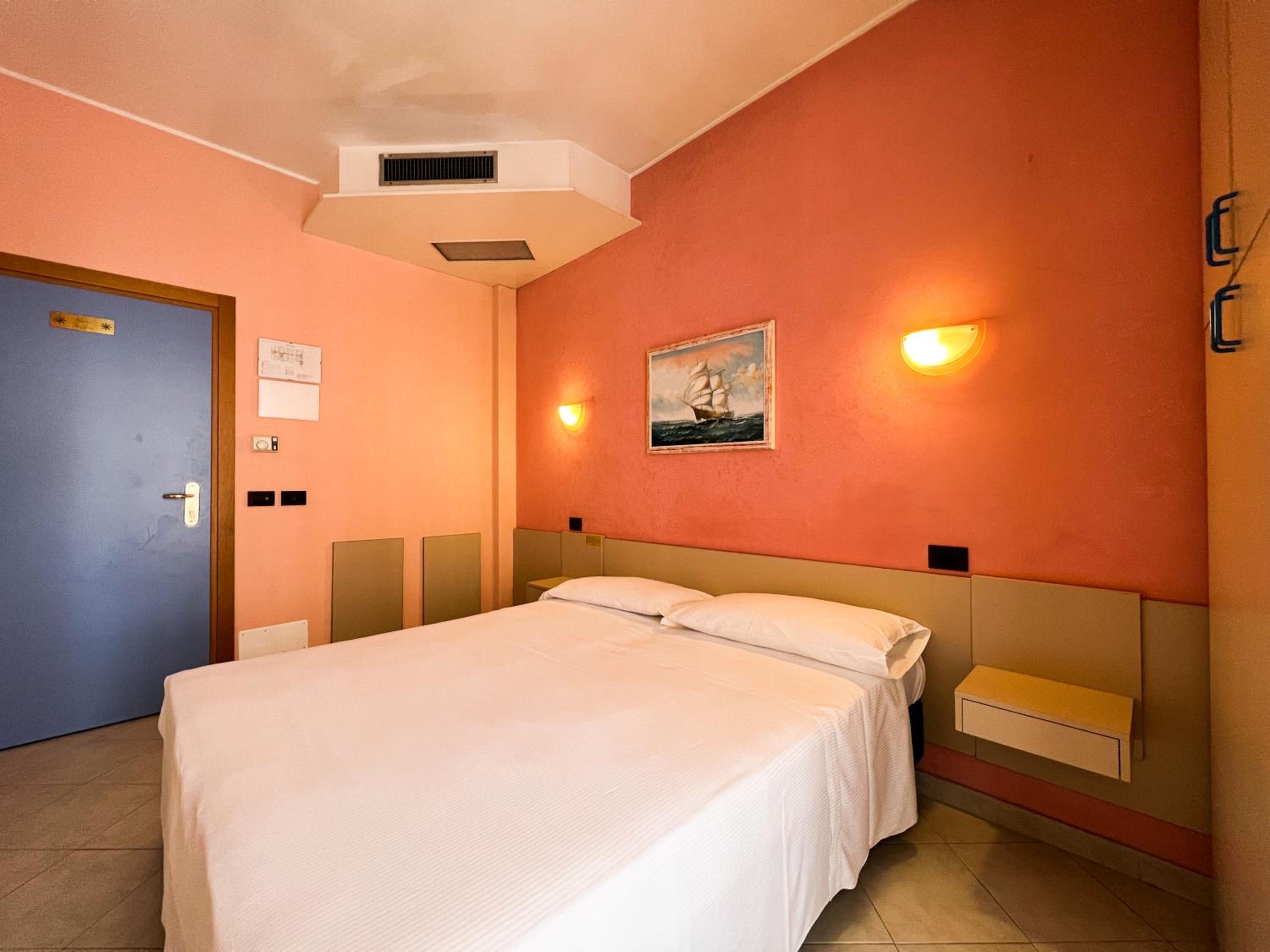 Hotel Soleblu 17/100