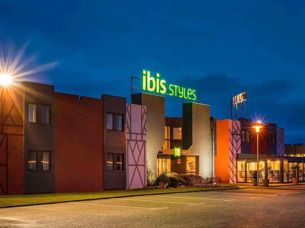 Ibis Styles Rouen Val-de-Reuil 7/78