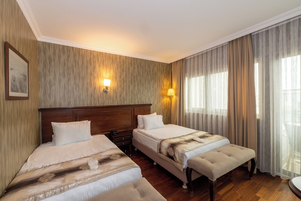 Crestium Taksim Prive & Spa 36/62