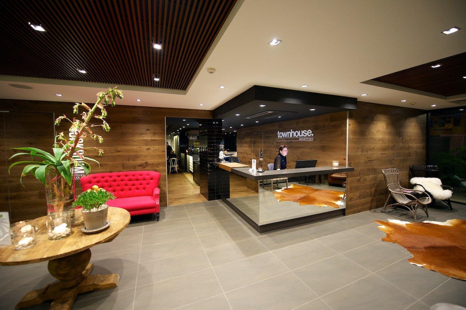 Townhouse Hotel 6/38