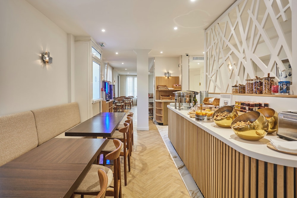 Hotel Gabriel Issy Paris 39/44