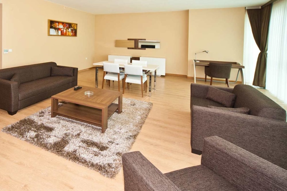 EKINCI RESIDENCE 20/47