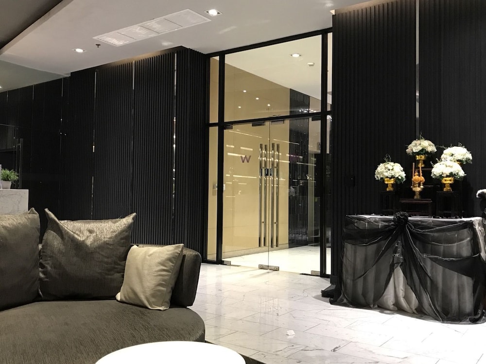 Sky Walk Residences (Ex. Bangkok Sky Walk) 36/73