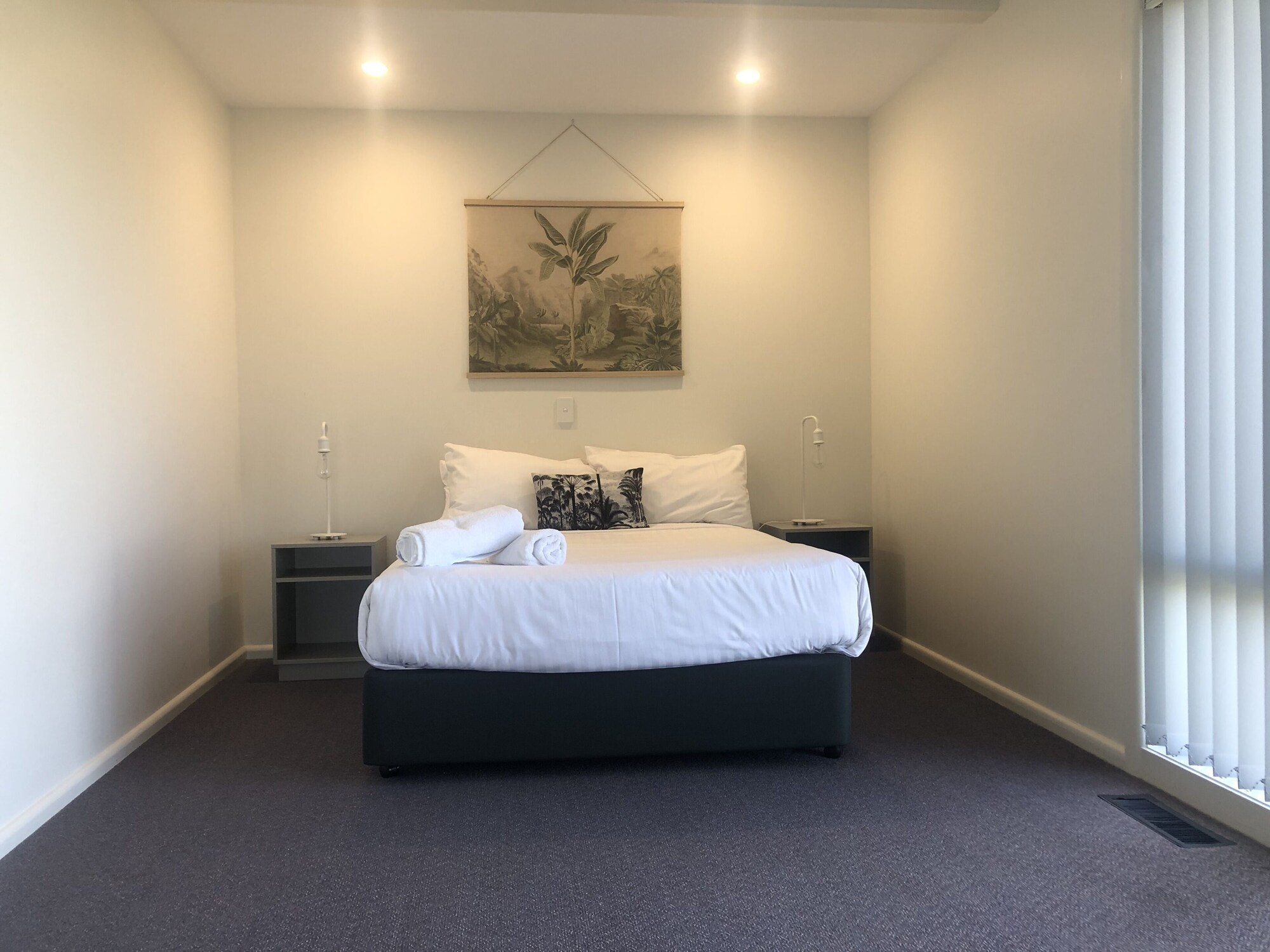 Cabin, Double and Twin Beds, Water Front
