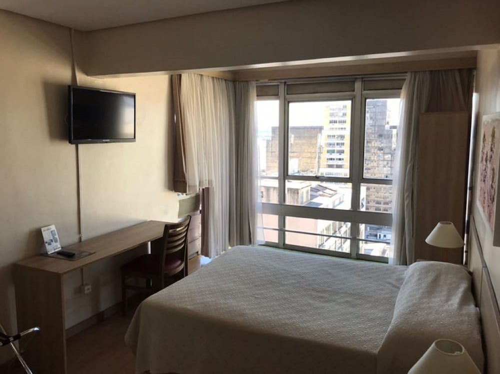 Hotel Dan Inn Express Porto Alegre By Nacional Inn 48/72