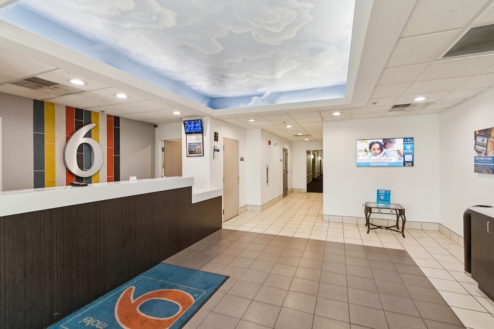 Motel6 Milan, OH - Sandusky 17/64
