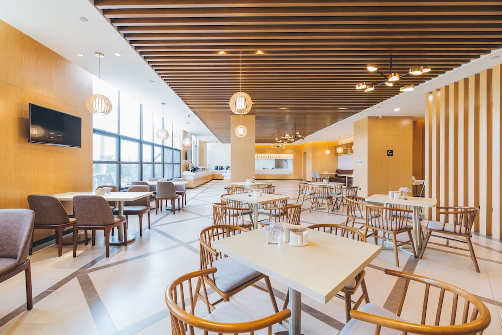 Atour Hotel (Suzhou North High Speed Railway Station, Qiyage Garden) 33/44