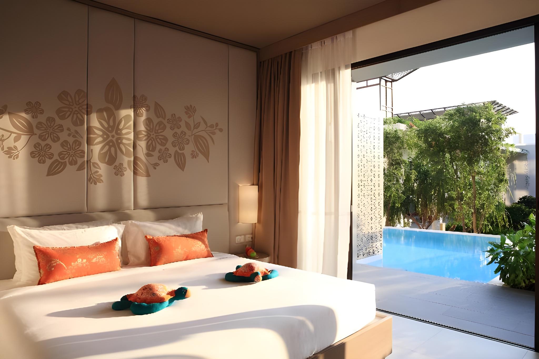 Room, Single Bed, Pool Access