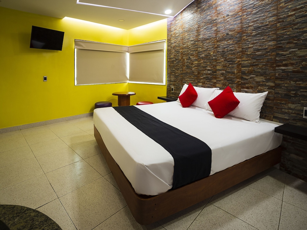 Capital O Hotel Verona 24/48