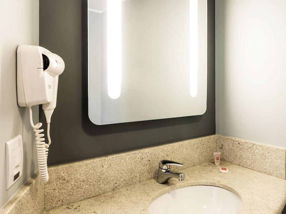 Ibis RJ Rio Porto Atlantico 65/65