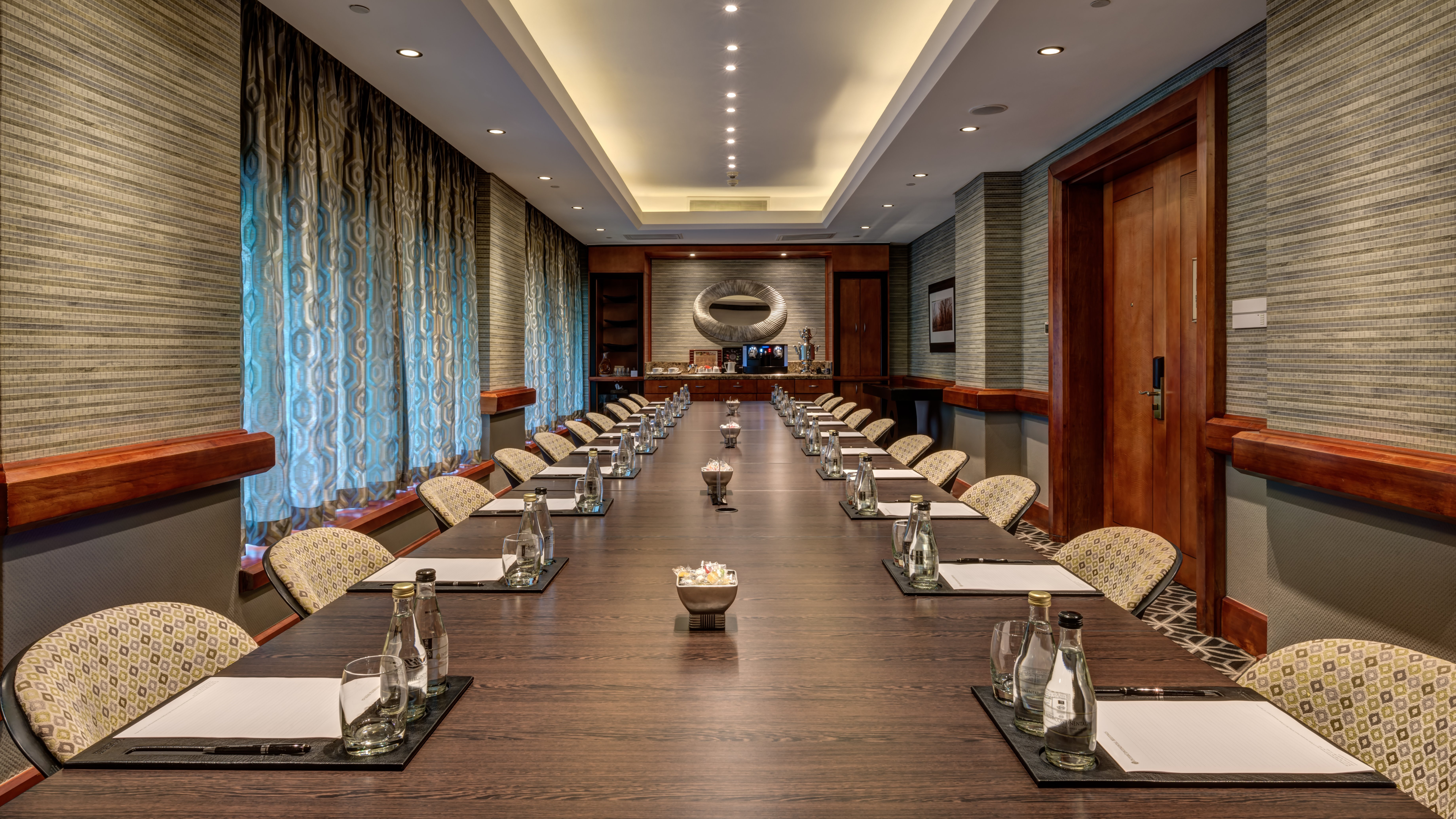 Intercontinental Johannesburg O R Tambo Airport 44/45