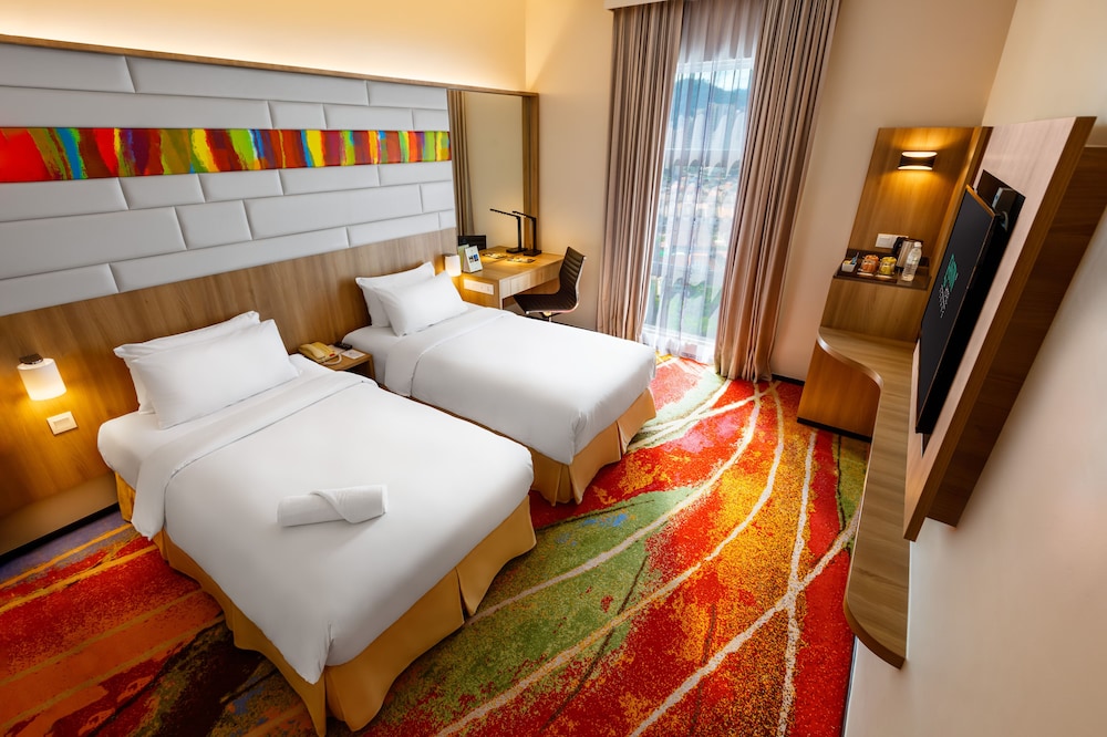 Eastin Hotel Penang 8/40