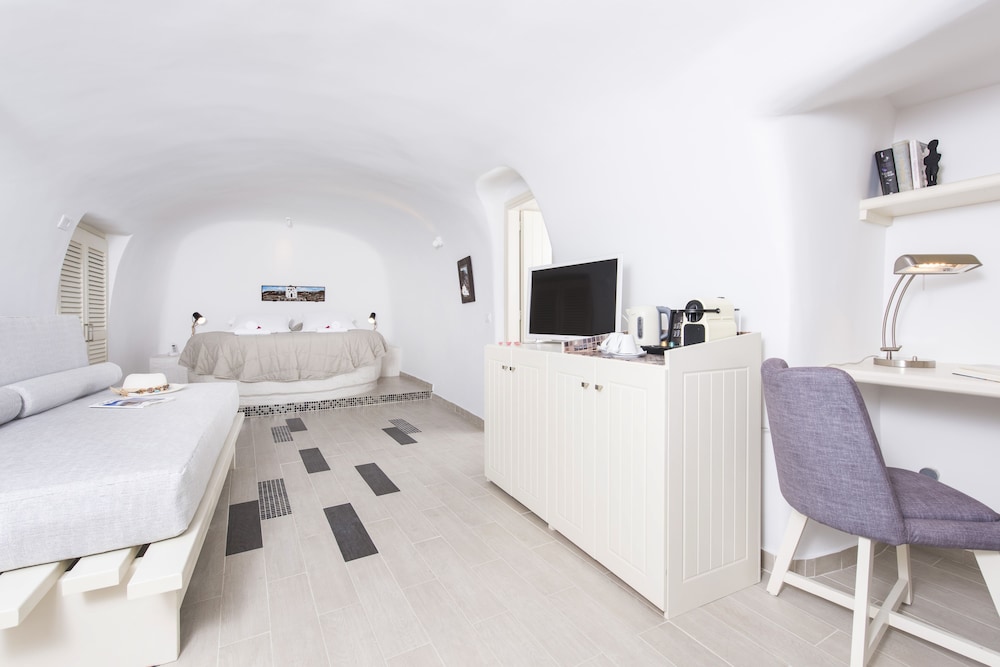 Ambition Suites 21/68