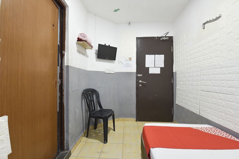 Hotel O Indah 47/50