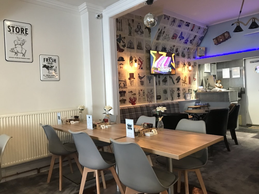 Brene Hotel 34/48