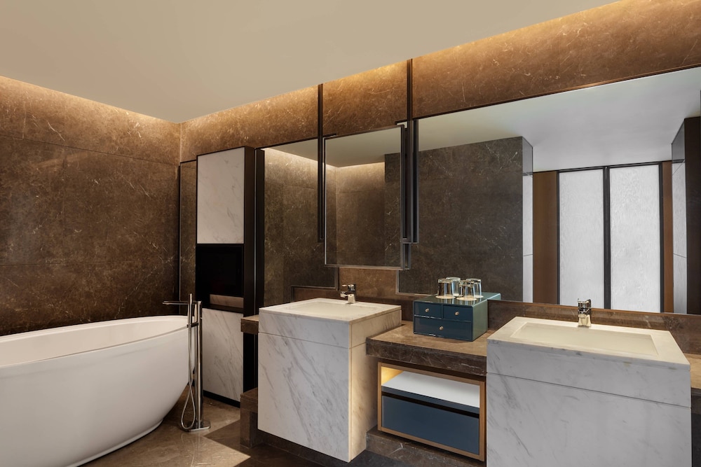 Surat Marriott Hotel 14/55