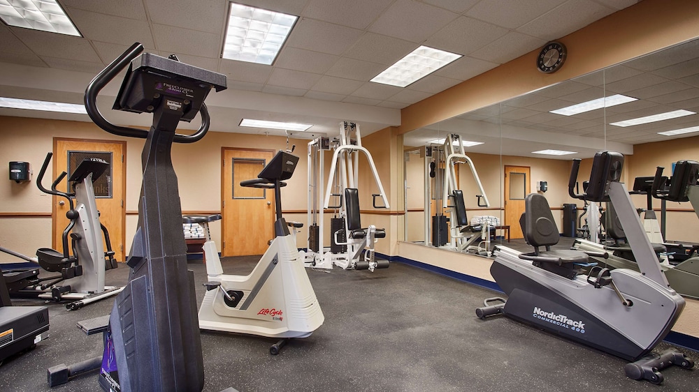 Best Western Plus Executive Hotel 26/37