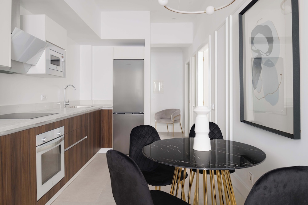 Blue Marina Suites 42/43
