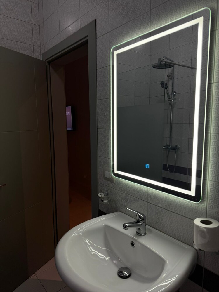 Hotel Gjuta 24/28