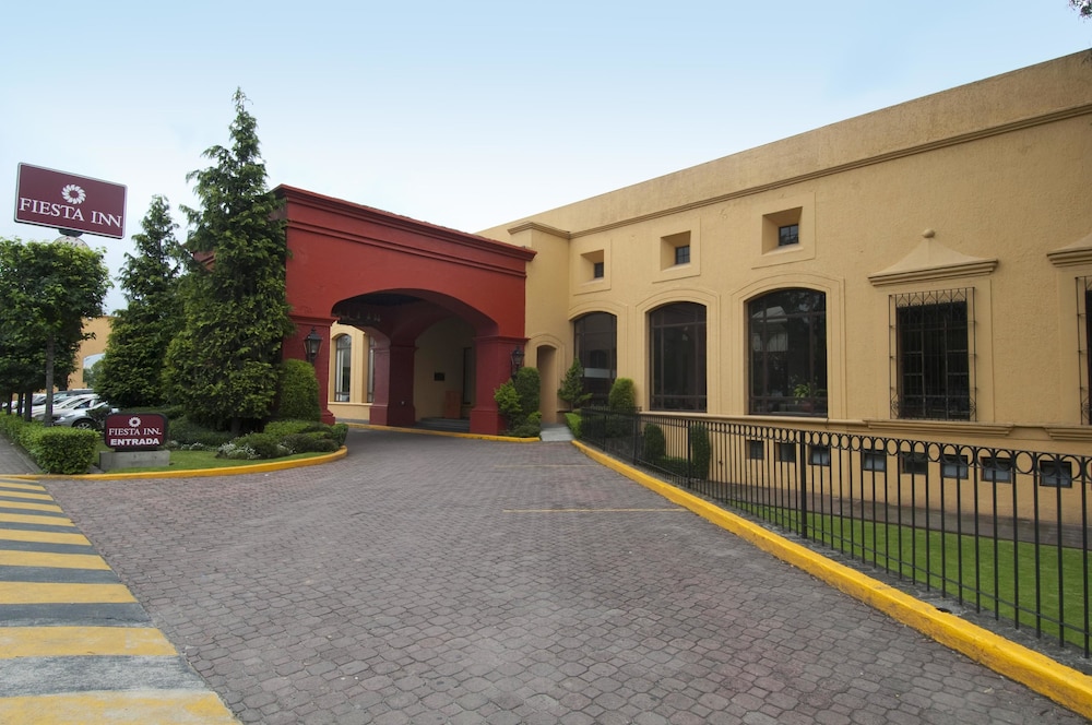 Fiesta Inn Toluca Tollocan 1/30
