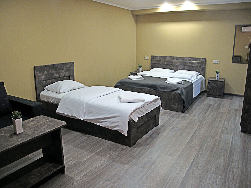 Nabadi Hotel 22/68