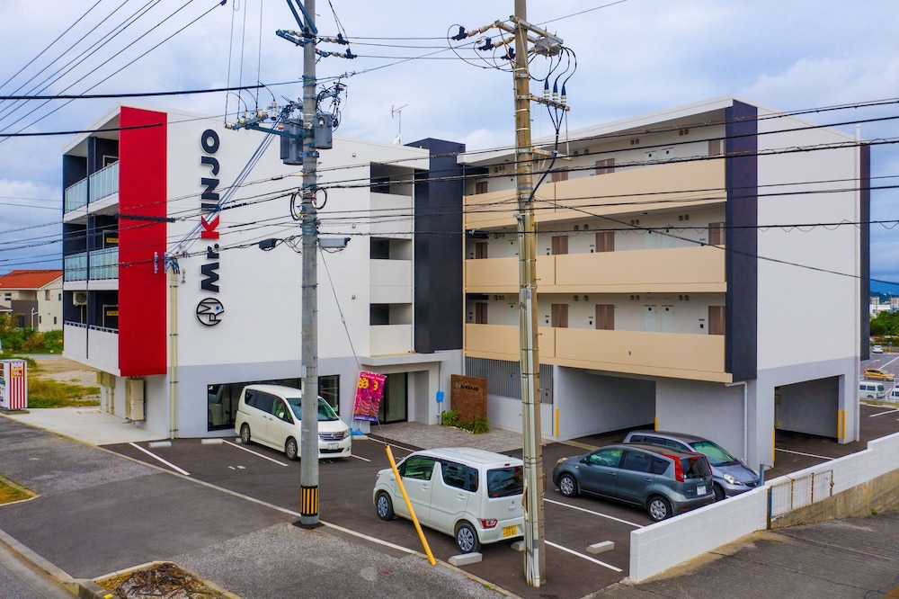 Mr.Kinjo Inn Uruma 22/33